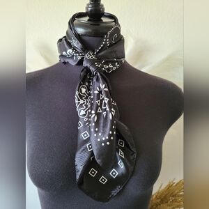 Black and White Bandana Wild rag Scarf